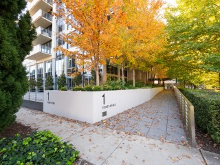 Furnished Living in the Heart of Barton